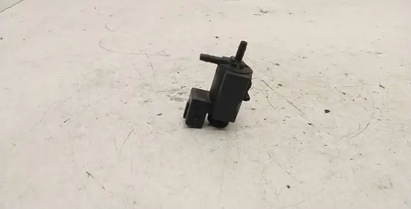 BMW 3 E46 Turbo solenoid valve 72234100 1742712 04T128