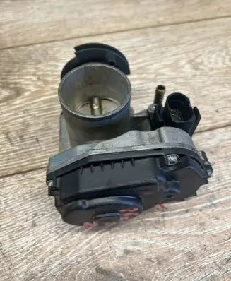 Skoda Octavia Mk2 (1Z) Throttle body valve 030133064F