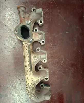 Volvo V70 Exhaust manifold