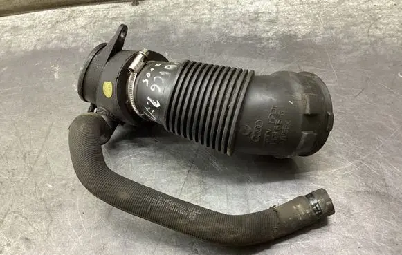 Audi A6 S6 C6 4F Air intake hose/pipe 4F0129615G