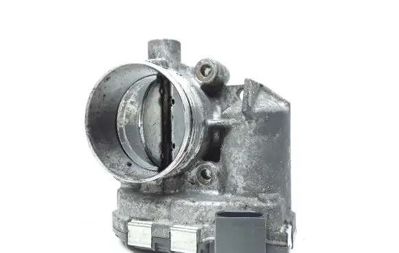 Volvo V70 Throttle valve 8692720 0281002701