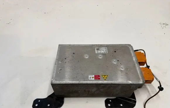 Porsche Taycan 9J1 Voltage converter inverter 5QE915684