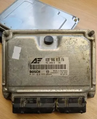 Ford Galaxy Engine control unit/module 038906019FA 1039S00471 0281010629