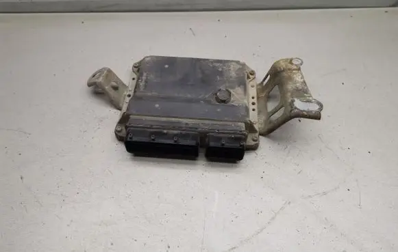 Toyota Yaris Engine control unit/module 896610D400 MB2751002504
