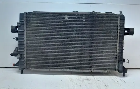Opel Astra H Coolant radiator 13128925 24467442 0130303957