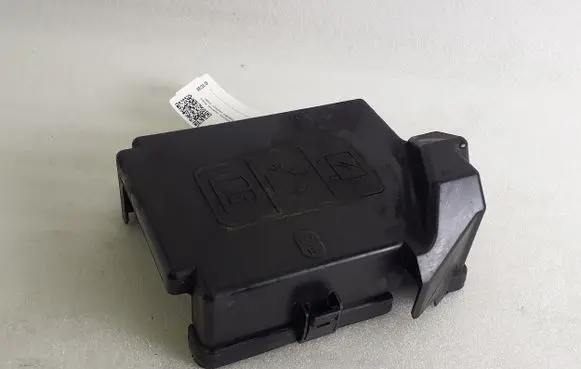 Chevrolet Camaro Fuse box cover 85114017
