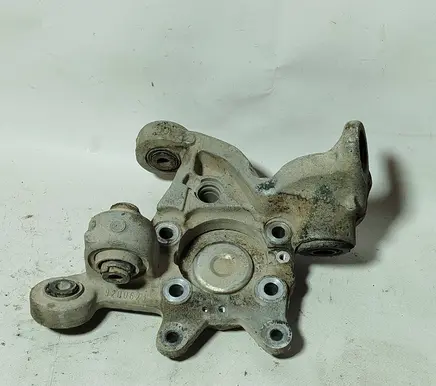Volvo V70 Rear wheel hub 9200623