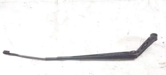 Toyota Avensis T250 Front wiper blade arm