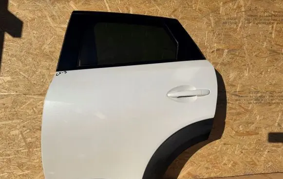 Mazda CX-3 Rear door 