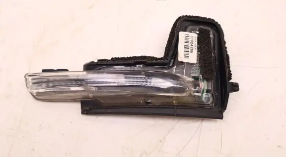 Volvo XC60 Mirror indicator light 31424786