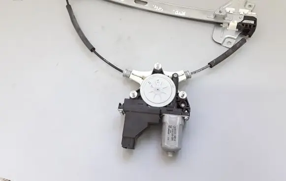 KIA Rio Front door window regulator with motor 824501W010 DH0620202201