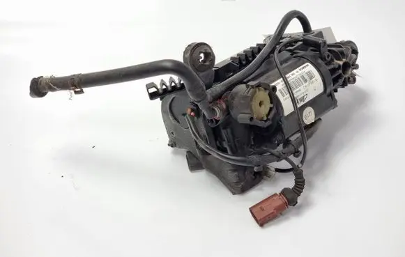 Audi A8 S8 D5 Air suspension compressor/pump 3D0616005K