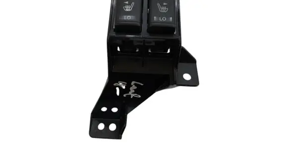 Nissan Leaf II (ZE1) Seat heating switch 682UU5SH0A