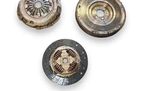 Volkswagen Golf Plus Clutch set kit 036141026G 030105271D R030105271D