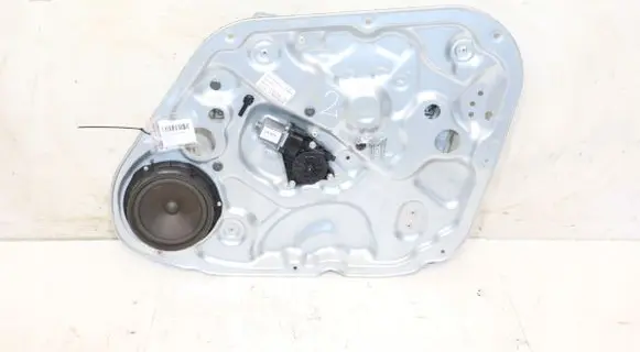 Hyundai ix20 Front window lifting mechanism without motor 824600-1P000