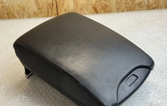 BMW X5 E53 Armrest 810728