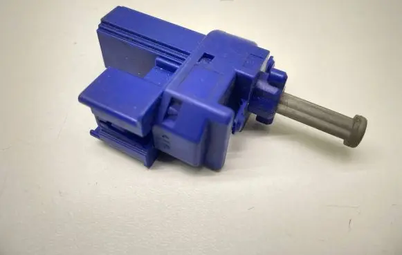 Clutch pedal sensor