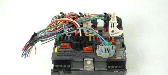 Peugeot Partner BSM Control unit 9807028780