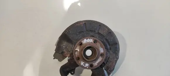 Volkswagen Fox Front wheel hub
