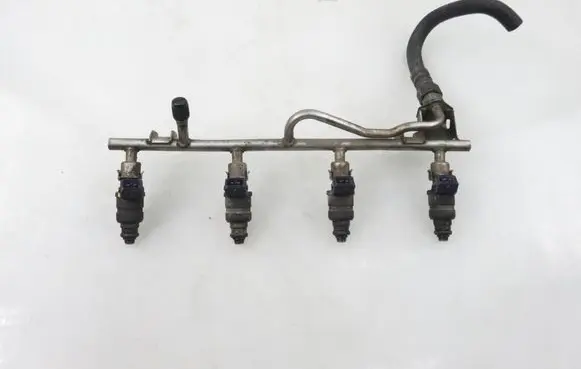 Opel Meriva A Fuel main line pipe 09158663 5WS0449