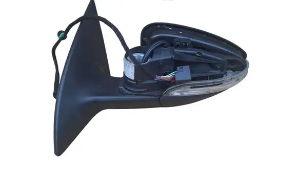 Volkswagen PASSAT CC Front door electric wing mirror 