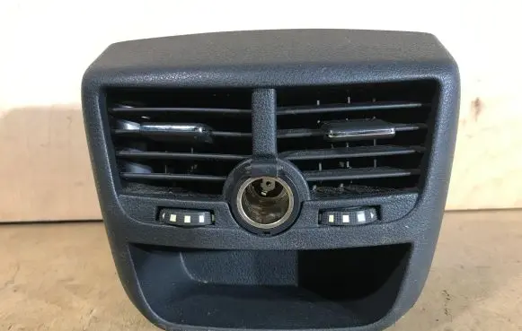Peugeot 508 Rear air vent grill 96866080877 9686453677 9688876277