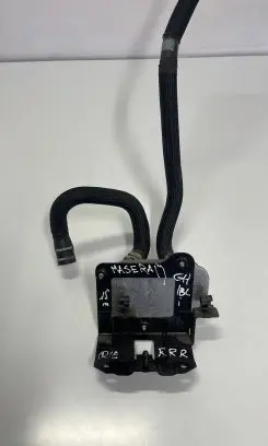 Maserati Ghibli Power steering radiator 06700316180