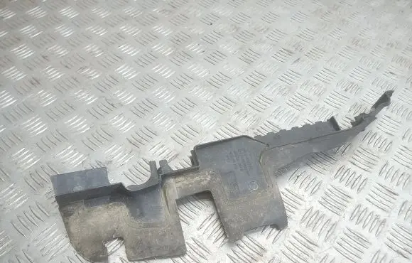 Audi A4 S4 B6 8E 8H Fender end trim 8E0121284B