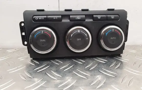 Mazda 6 Climate control unit GDN361190A