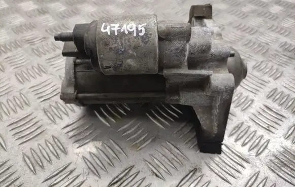 Nissan X-Trail T32 Starter motor 233008131R