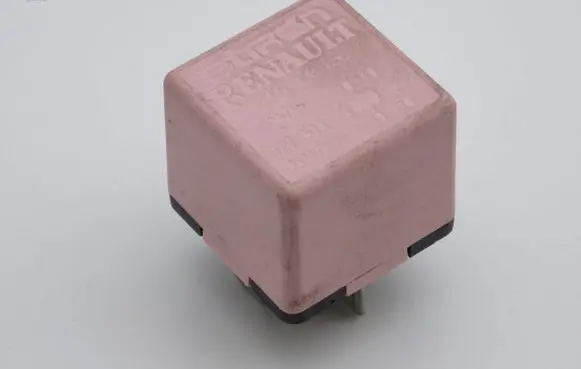 Renault Laguna I Other relay 8200338695