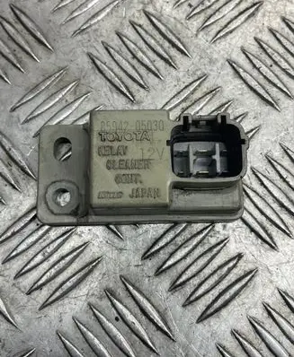 Toyota Avensis T250 Window wiper relay 8594205030