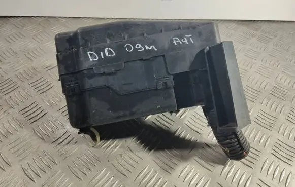 Mitsubishi Pajero Fuse box set 8638A005 05Y7D4 G8C218M2B