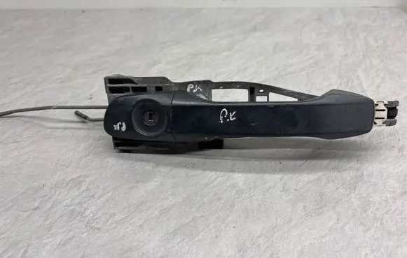 Volvo XC90 Front door exterior handle 