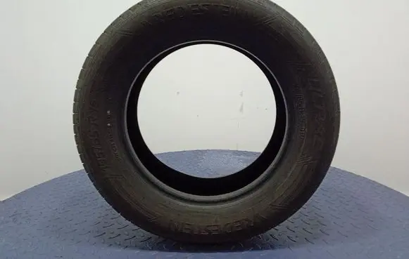 Volkswagen Golf IV R17 summer tire 8714692505294