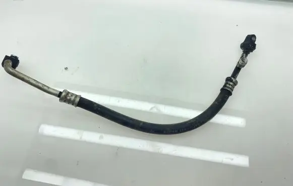 Subaru Outback Air conditioning (A/C) pipe/hose