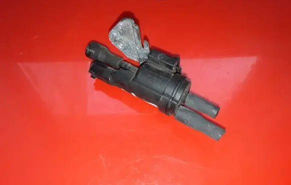 Mercedes-Benz E W212 Vacuum valve 0025407097 48B43625C02