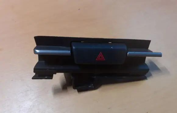 Mazda 2 Hazard light switch DA6A664H0
