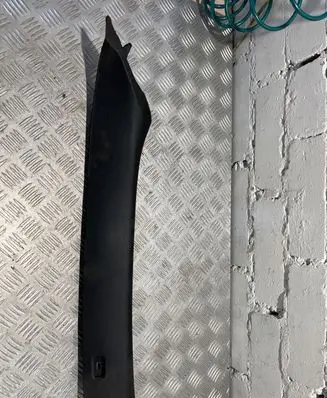 BMW X5 E70 (A) pillar trim 7129749