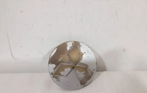 Mitsubishi Lancer Original wheel cap MR554097 P1604