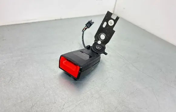 Mercedes-Benz E W213 Rear seatbelt buckle A2138600669