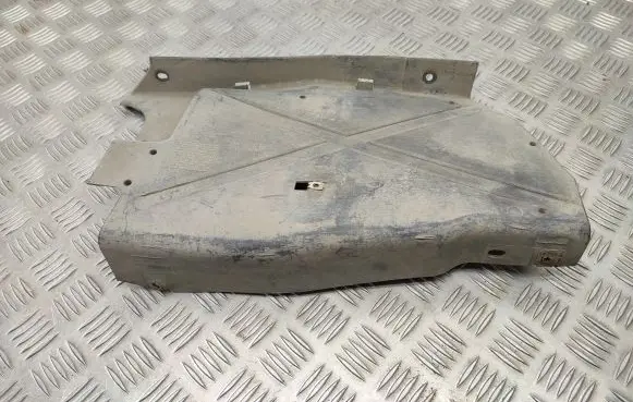 Opel Vivaro Engine splash shield/under tray 8200505045
