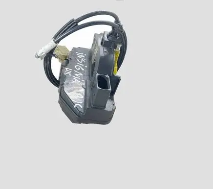 Opel Insignia A Front door lock 3023881