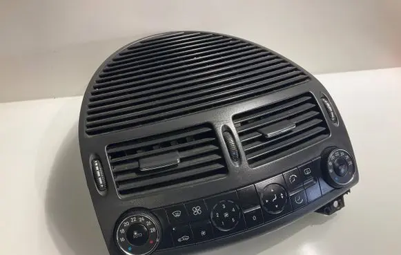 Mercedes-Benz E W211 Climate control unit 2118300385 00061802 A2118300385