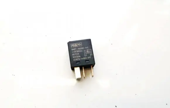 Ford Focus Other relay 5m5t14b192aa 5m5t-14b192-aa