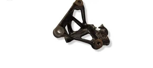 Toyota Yaris XP210 Engine mounting bracket 8676S
