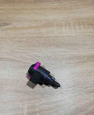 Audi A6 S6 C6 4F Brake pedal sensor switch 4F0945459A
