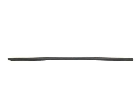 Volkswagen PASSAT B6 Rubber seal front door window/glass 3C4837477