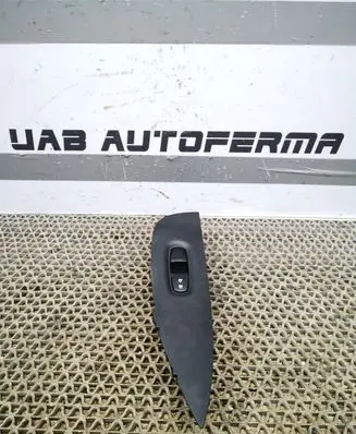 Nissan Qashqai Rear door window switch trim 809614EA0AX