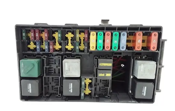 Ford Focus Fuse module 2M5T14A067BB 518276100